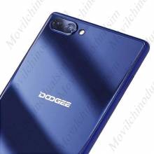 Movil chino Doogee MIX pantalla 5.5" Bisel-Super AMOLED procesador Helio P25 Octa-core Android 7.0 4G 6 GB de RAM 64 GB ROM